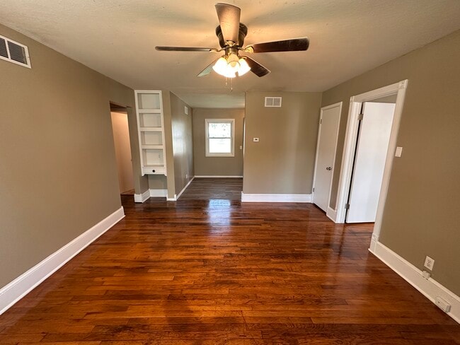 Photo - 345 Turkle Ave