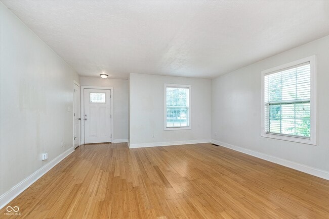 Photo - 1414 E 46th St