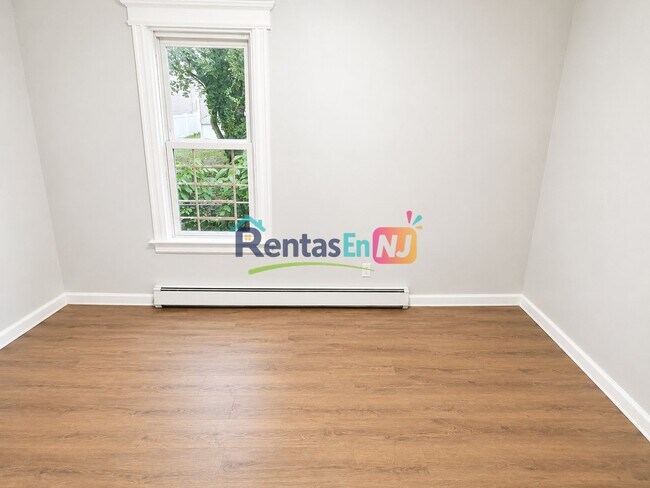 Photo - 10 Rodwell Ave Unidad 1B
