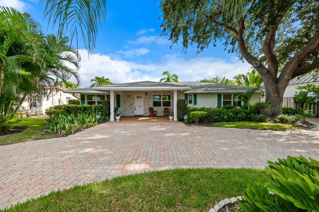 Photo - 129 Alhambra Pl