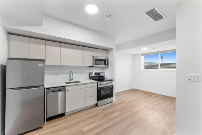 Photo - 1.0 bedroom in Edmonton Alberta T5G 2T1 Unité B1