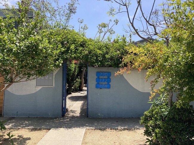 Front entry - 774 Sunset Ave Unit 774