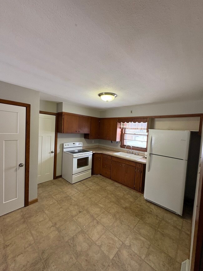 Photo - 1502 Edina Ave