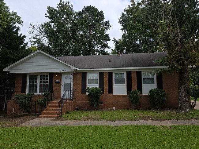 Photo - 6501 Barrington Dr House