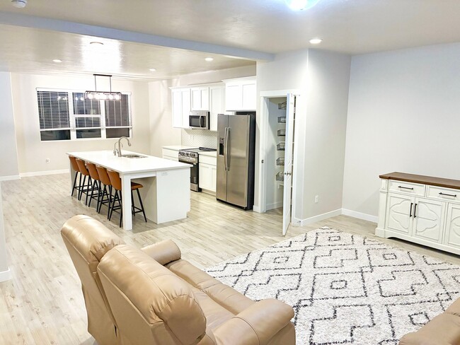 Photo - 778 W Bronze Leaf Rd