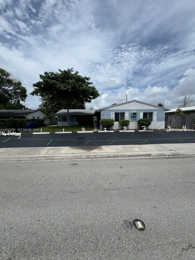 Photo - 5861 NE 18th Ave Unit 2