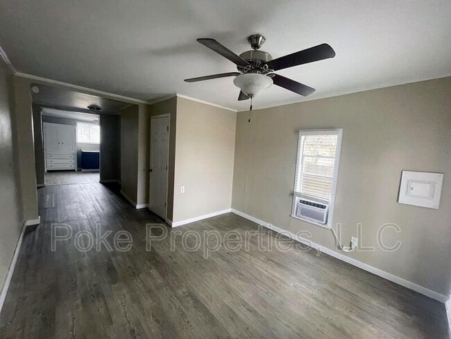 Photo - 2425 Ernest St