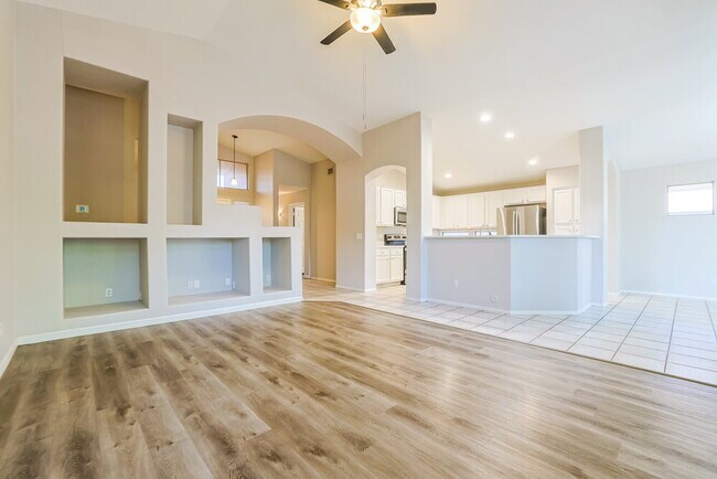 Photo - 1162 E Baylor Ln