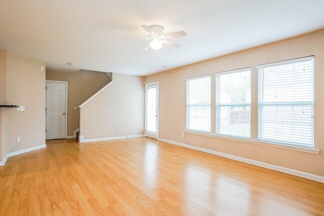 Photo - 820 Willow Bay Dr