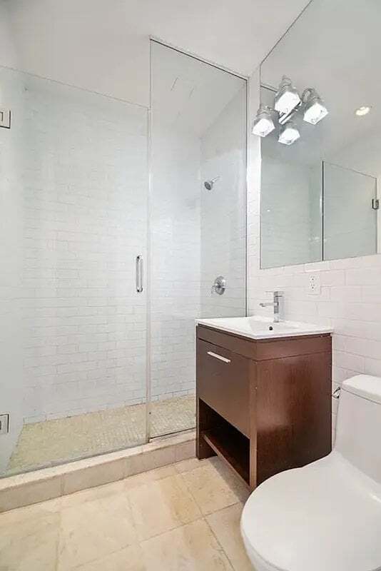 Photo - 328 E 4th St Unit 1A