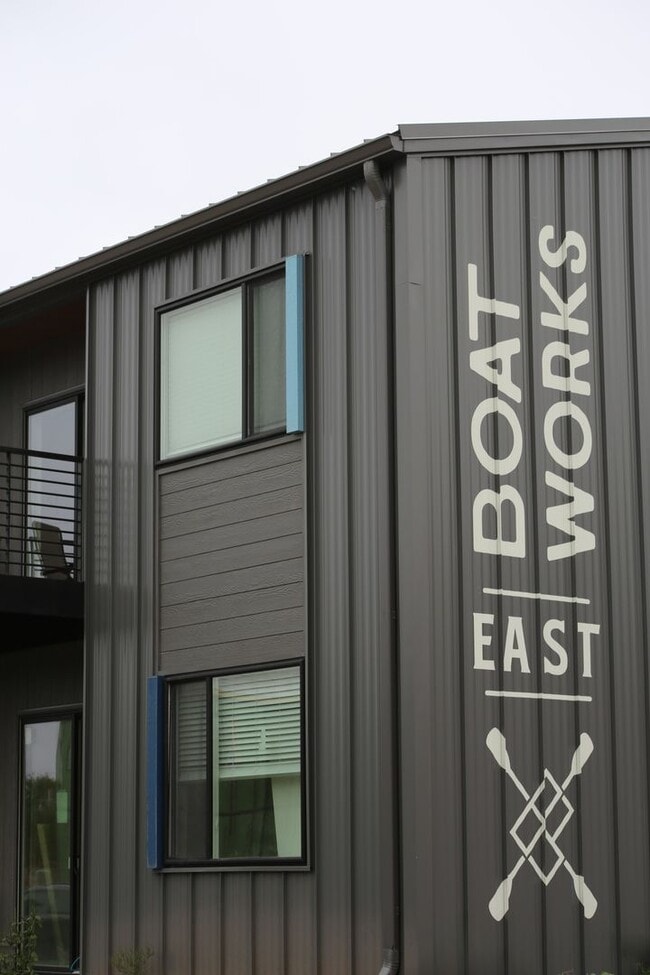 Photo - Boatworks Flats