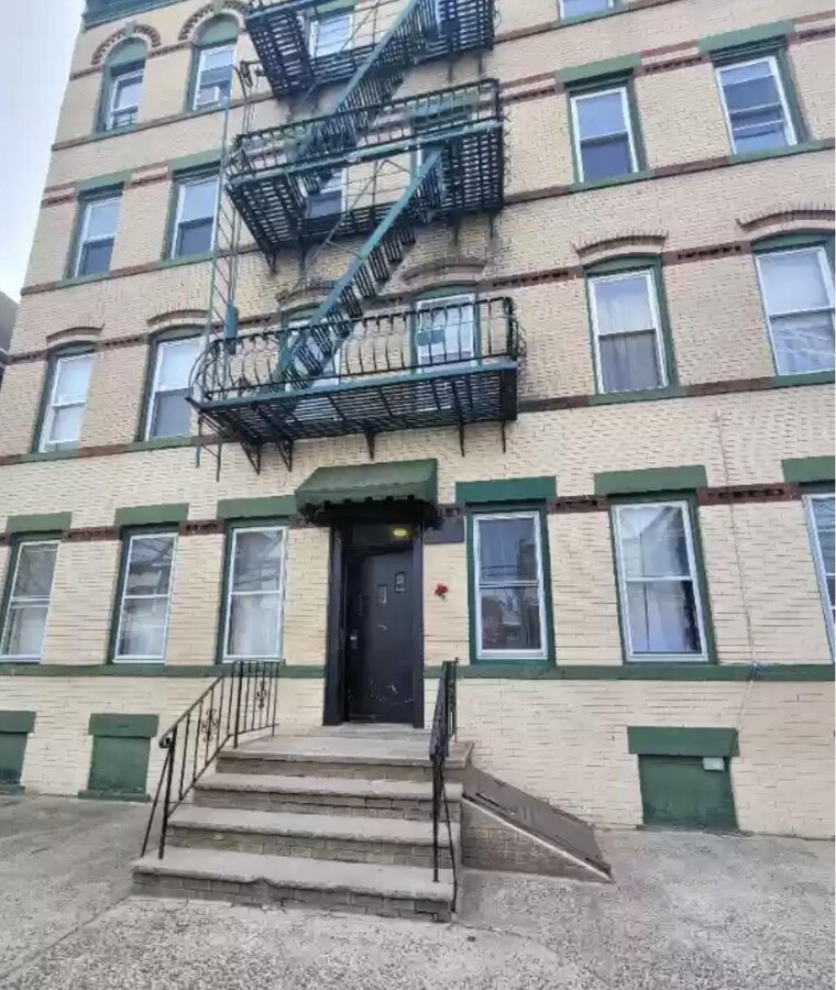 Photo - 80 W 18th St Unidad 9 Rental