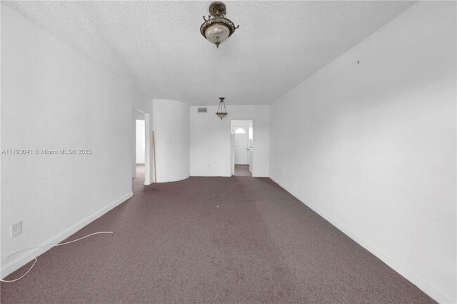Photo - 3401 SW 10th St Unit 2B