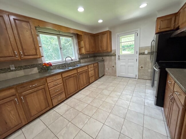 119 Righters Corners Rd