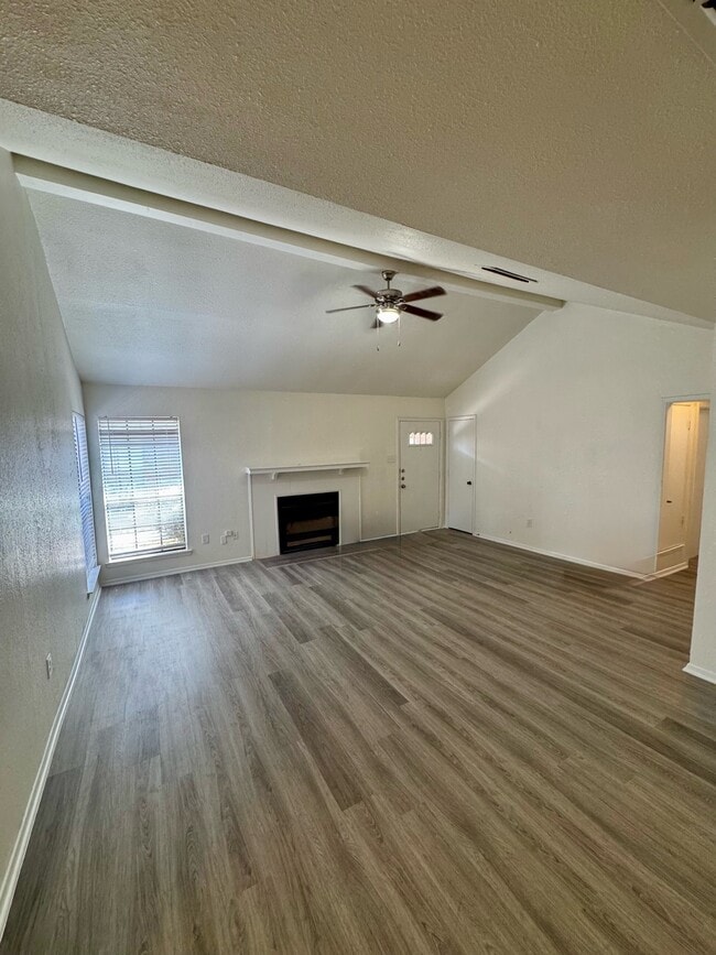 Photo - 4041 Evergreen St