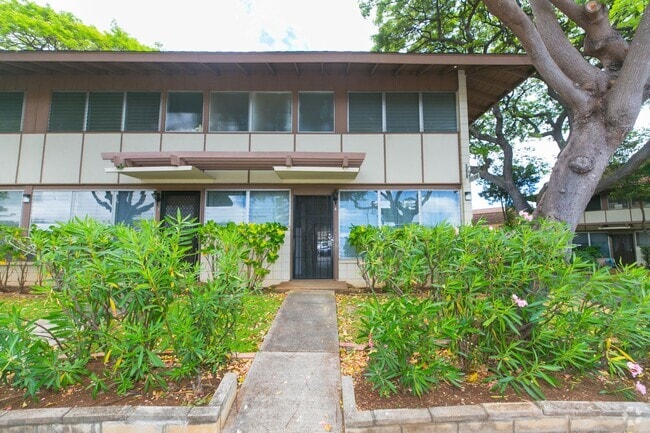 Building Photo - Tropic Garden Townhouse 2b1.5b1pkg