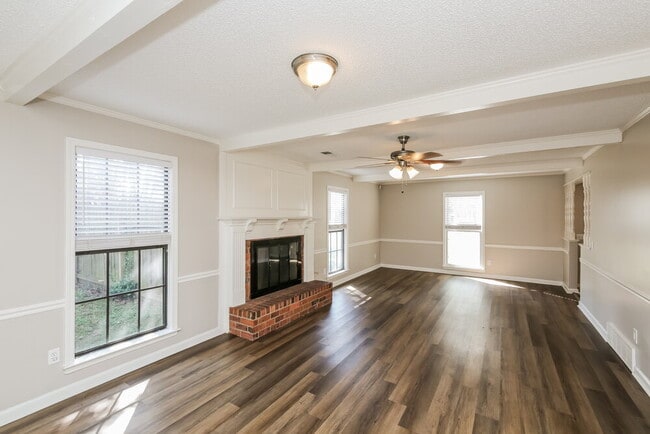 Photo - 4000 Kingsland Cove