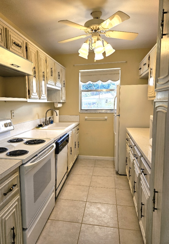 Photo - 277 W High Point Ct Unit Apt D