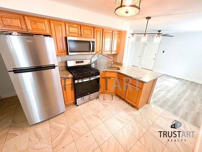 Building Photo - 9712 Bustleton Ave Unit Apt 18