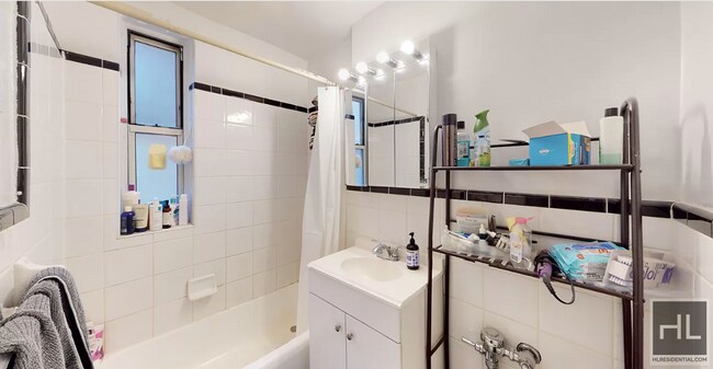 Photo - East 58th Street Unit 6D