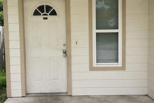 Photo - 609 Martin Luther King Blvd