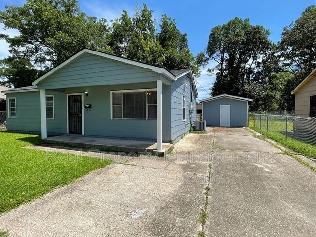 6822 Merrydale Ave
