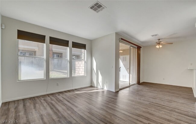 Photo - 251 S Green Valley Pkwy Unit 4213
