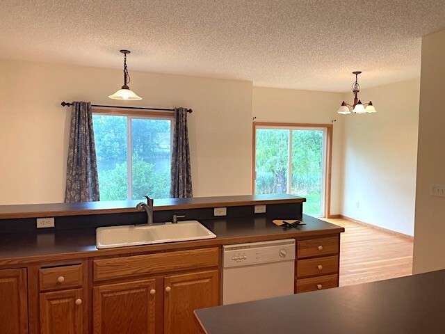 Photo - 707 E 7th St