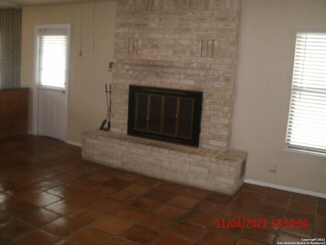 Photo - 5715 Oolooteka Dr