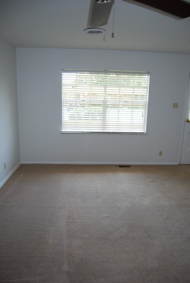 Photo - 7712 Colony-