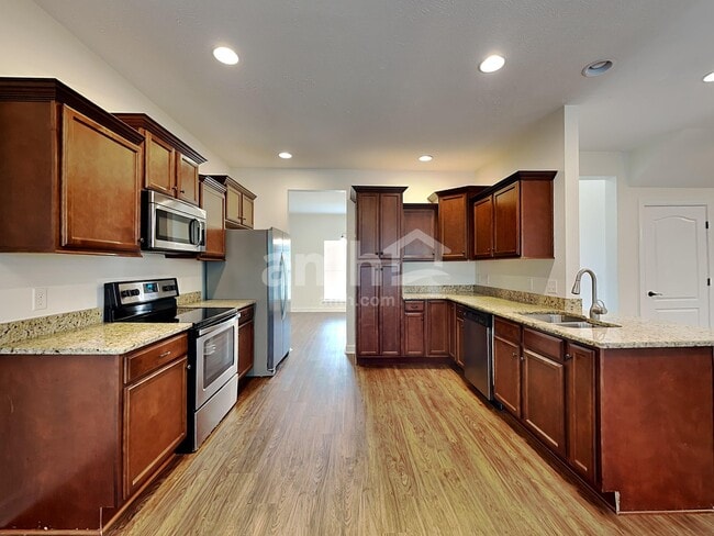 Photo - 6457 Sunnywood Dr