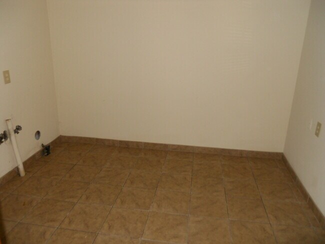 Photo - 926 Rockledge Rd