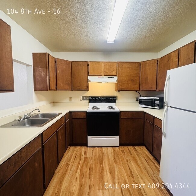 Photo - 104 8th Ave Unit 16