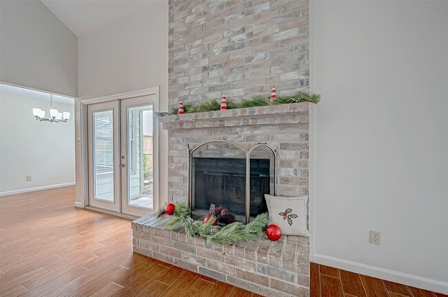 Photo - 2022 Highland Hills Dr