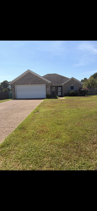 Photo - 136 Enfield Cove