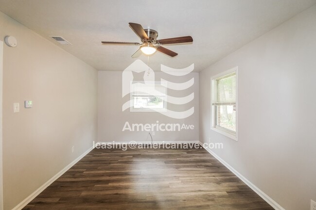 Photo - 2227 Danbury Dr