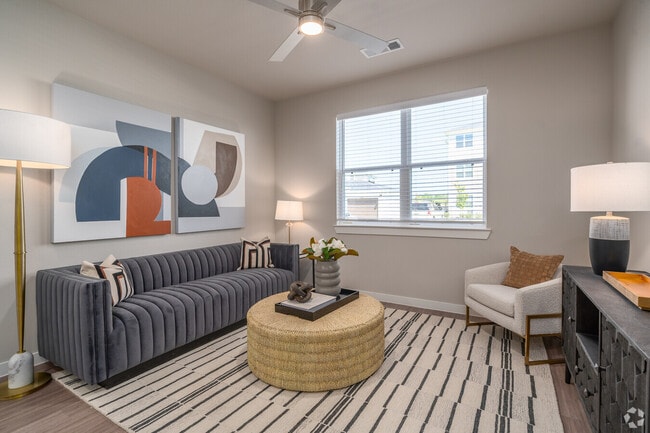 Photo - Up to 6 Weeks Free = Instant Savings Unidad ACR2