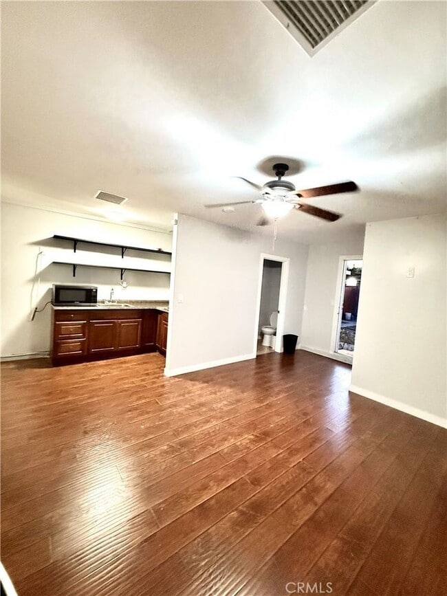 Building Photo - 11418 Arminta St Unit 1/2-1/2 Rental