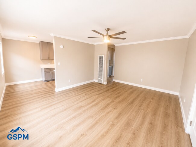 Emerald Ave Apartments