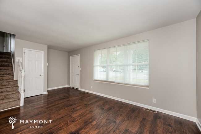 Photo - 324 Eulala Cir