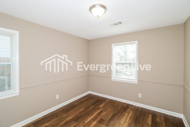 Photo - 4654 Chuck Ave