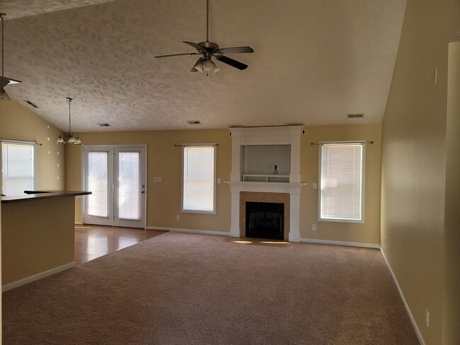 Photo - NEW LISTING- 3 bd/ 2 ba located MINUTES from Fort Bragg! Quiet Neighborhood!