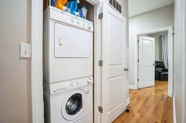 Photo - 3935 S Wells St Unidad 1