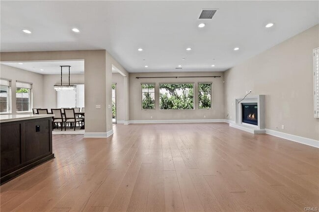 Photo - 77 Rockinghorse