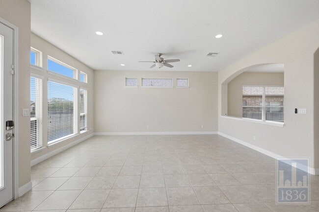 3805 Hidden Harbor Dr
