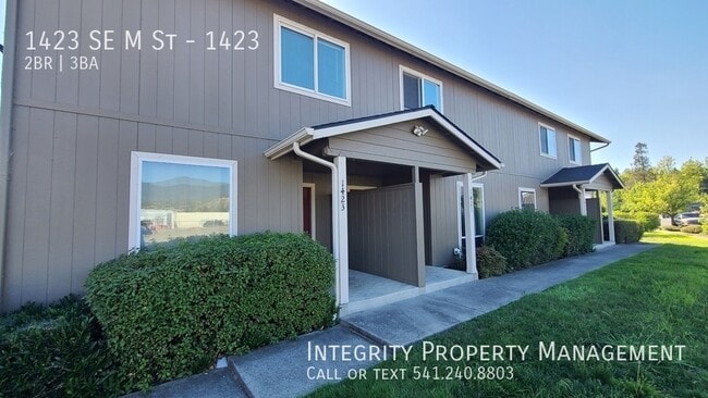 Building Photo - 1423 SE M St Unit 1423 Rental