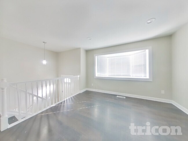 Photo - 6022 Lucente Ave