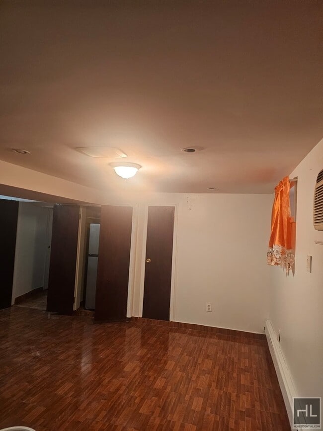 Photo - EAST 48 STREET