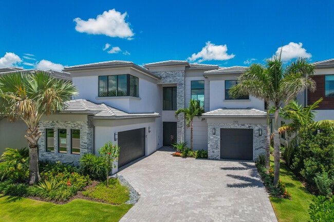 Building Photo - 9451 Riverside Pk Dr Rental