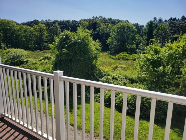 Photo - Beaver Brook Crossing Apartments